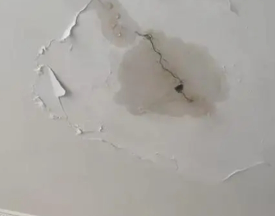 屏南阳台漏水维修公司分享下屋面防水工程质量问题原因分析